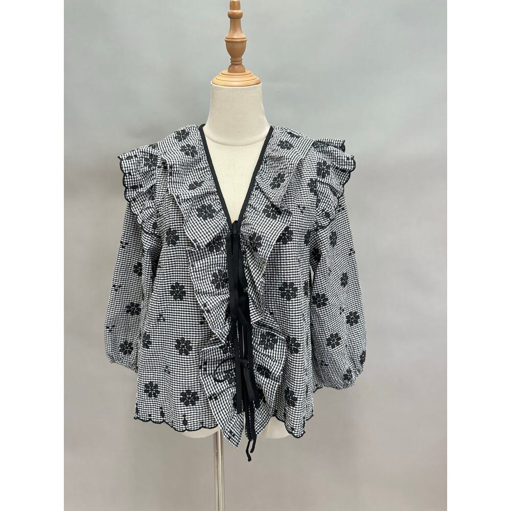 Entro gingham black & white embroidered tie front top size small 3/4 sleeve